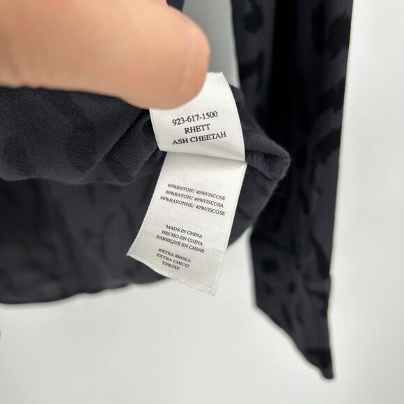 RAILS Womens Rhett Gray Black Cheetah Print Lightweight Button Up Blouse Size XS - Picture 8 of 8